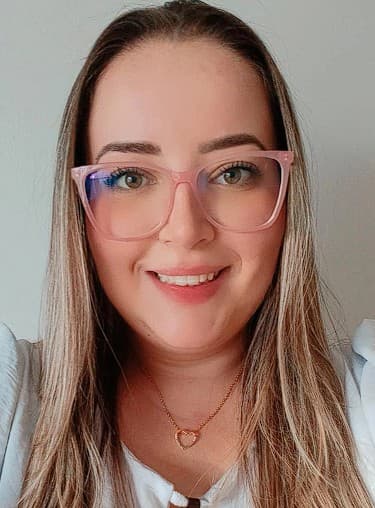 Tayna Cristina Silva Nogueira Meneguel